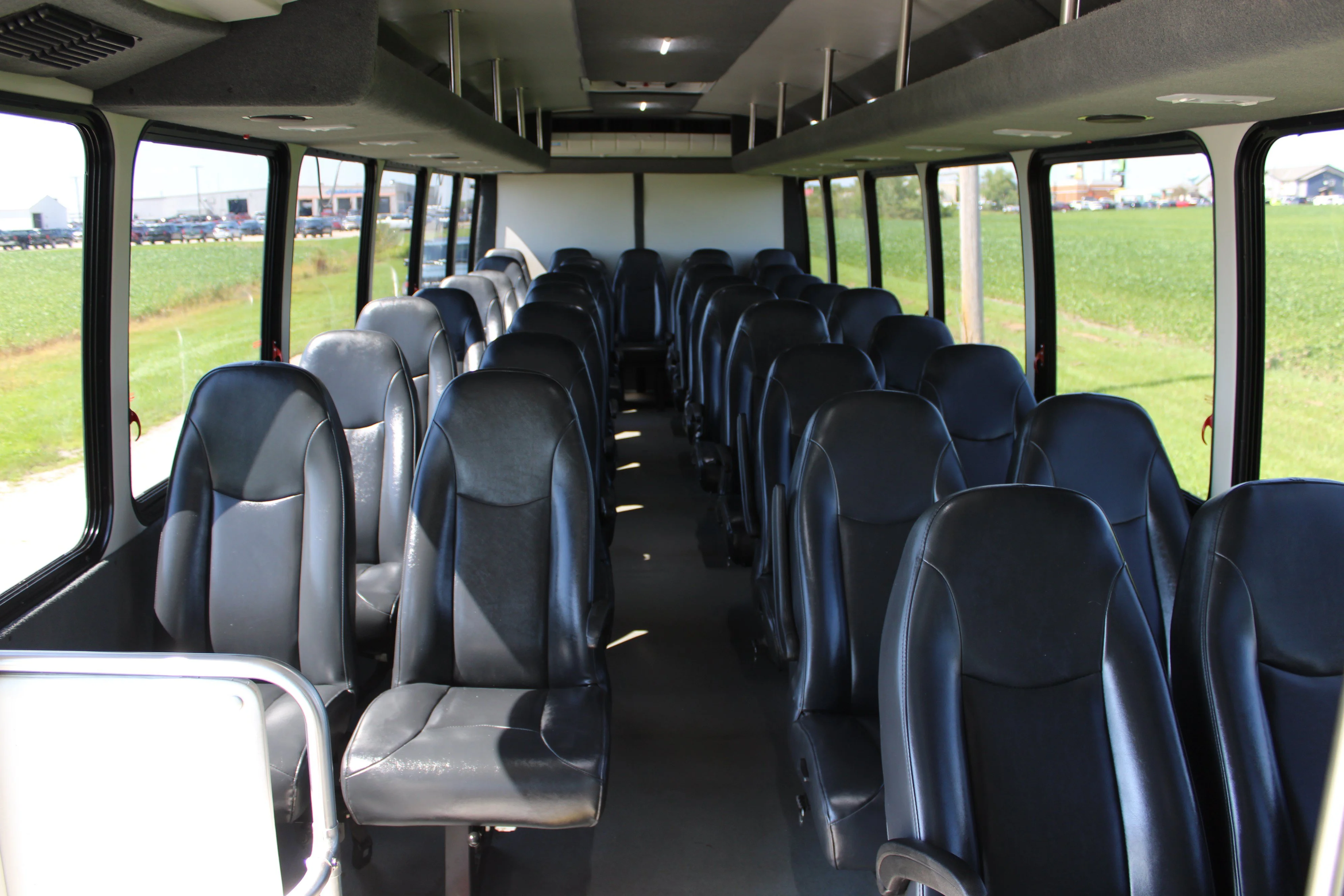 Used 2021 Oxford White Ford Base image 15