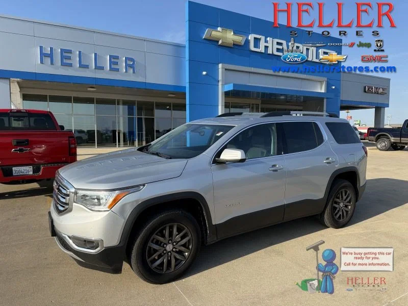 Used 2017 QUICKSILVER METALLIC GMC SLT image 1