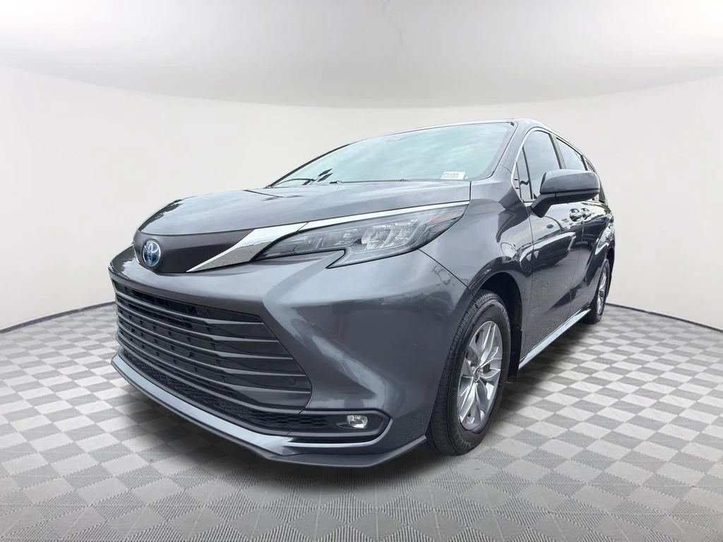 Used 2025 Gray Toyota XLE image 1