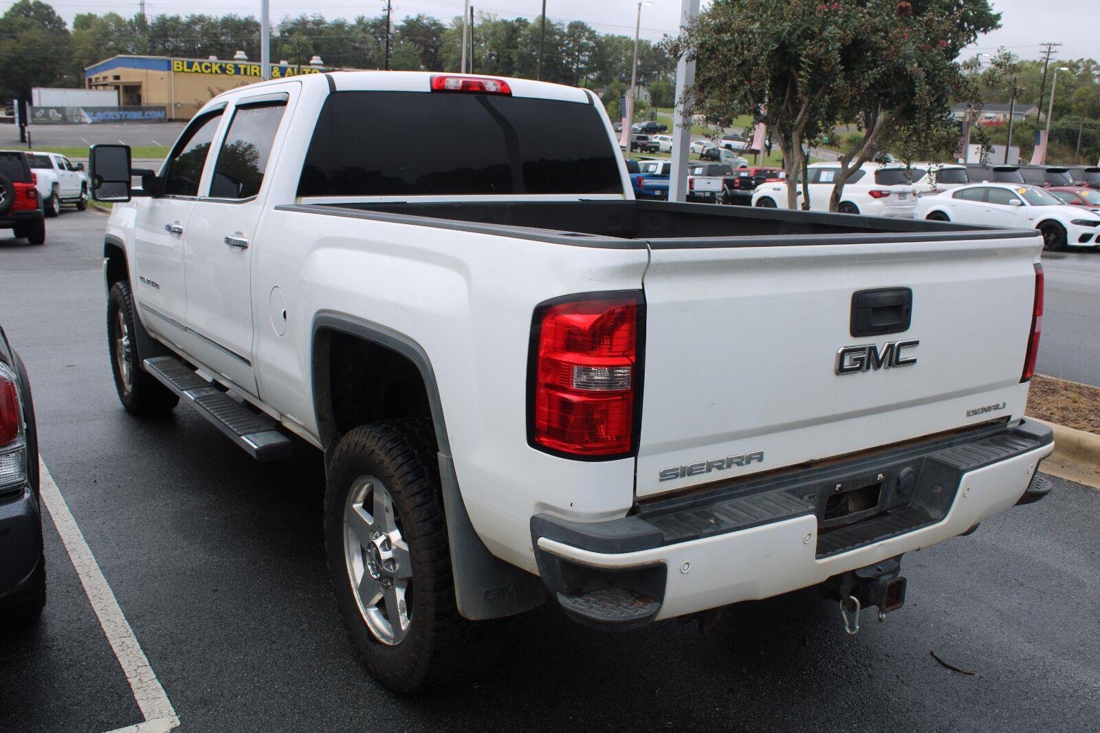 Used 2015 Summit White GMC Denali image 8