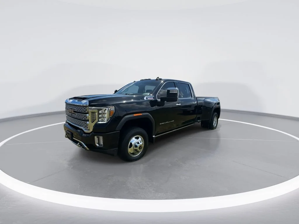 Used 2023 Black GMC Denali image 4