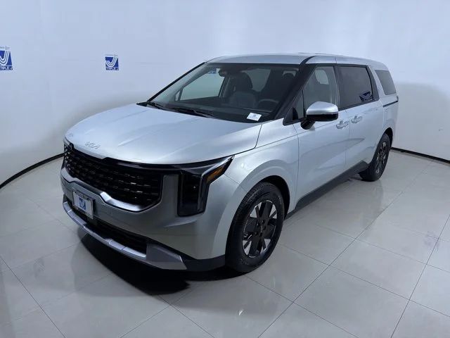 New 2027 IVORY SILVER Kia LXS image 9