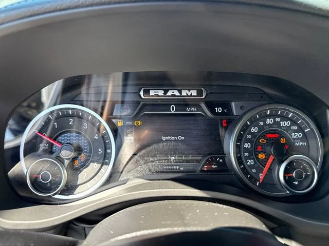 New 2026 Bright White Clear-Coat Exterior Paint RAM Laramie image 19