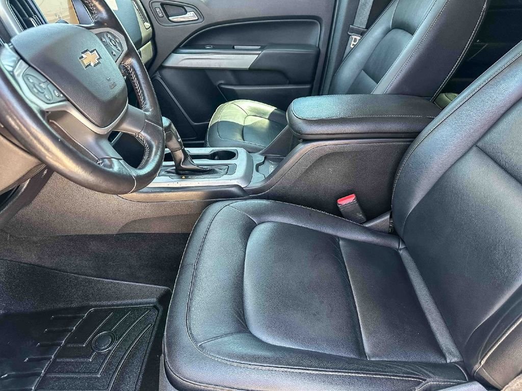 Used 2019 Silver Chevrolet ZR2 image 13