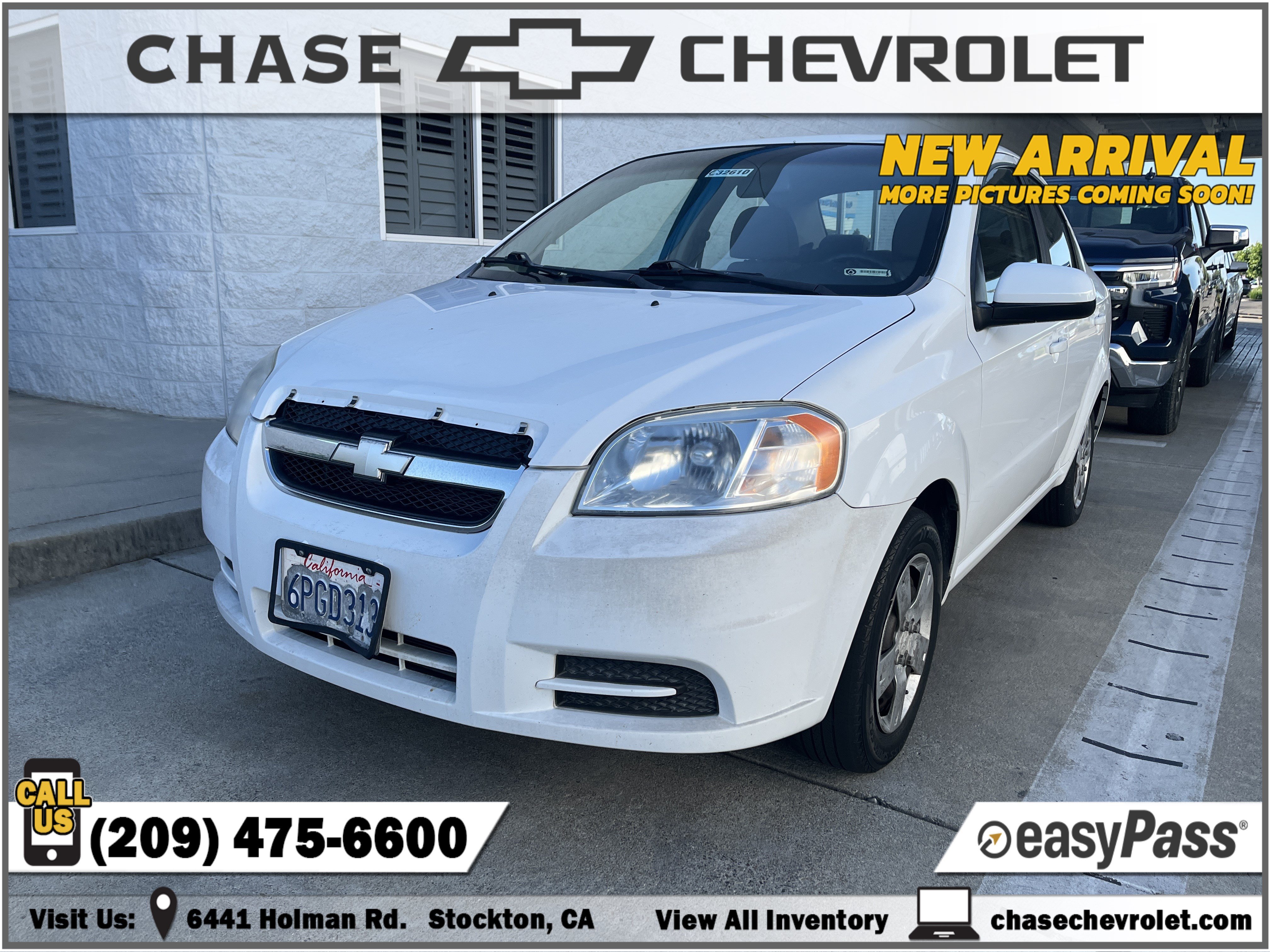 Used 2011 Summit White Chevrolet LT w/1LT image 1