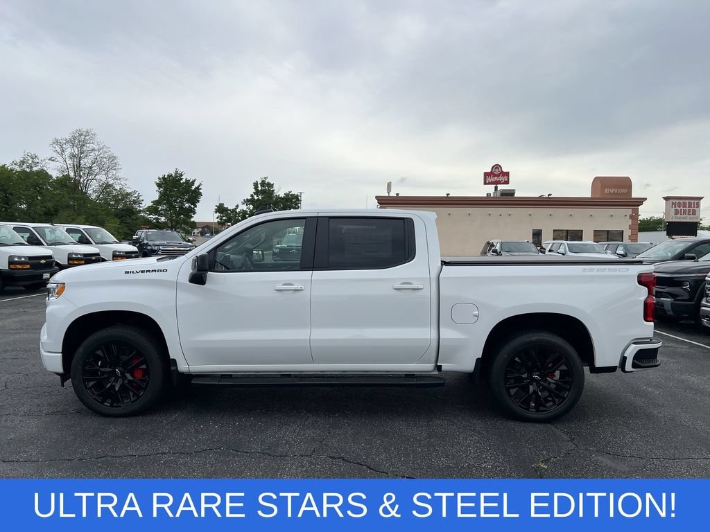 New 2026 Summit White Chevrolet RST image 2