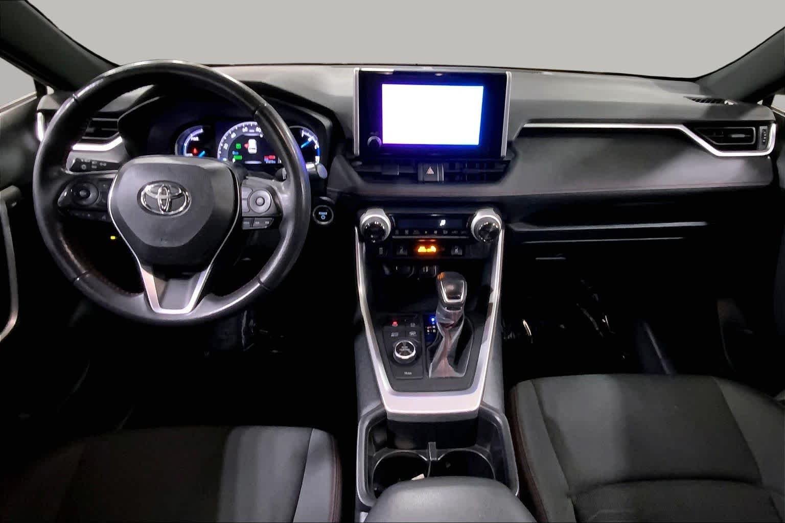 Used 2023 Ice Cap Toyota SE image 16