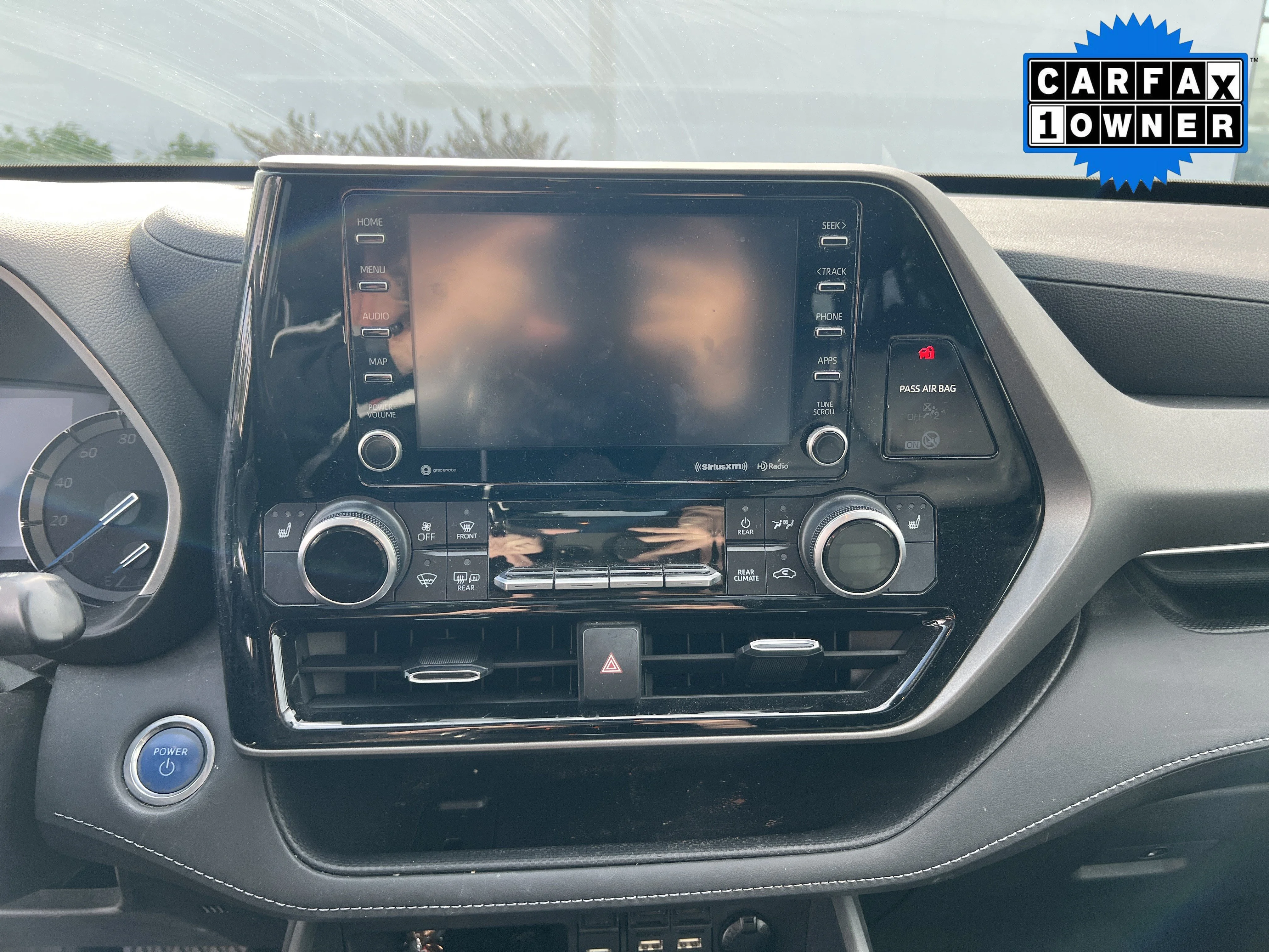 Used 2020 Blizzard Pearl Toyota Hybrid XLE image 9