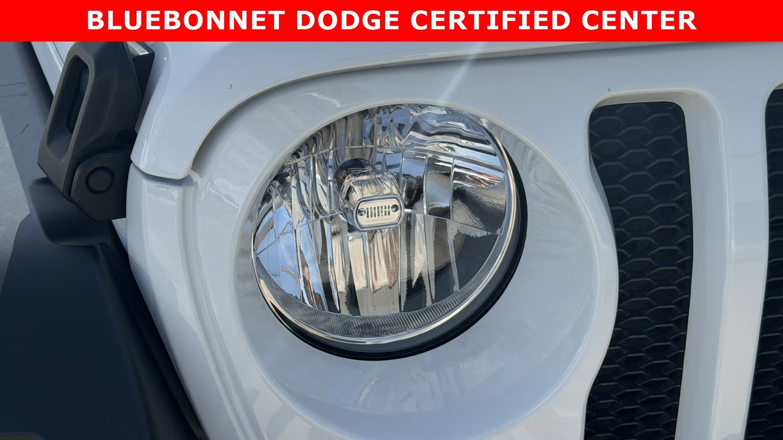 Certified Used 2023 Bright White Clearcoat Jeep Sport S image 4