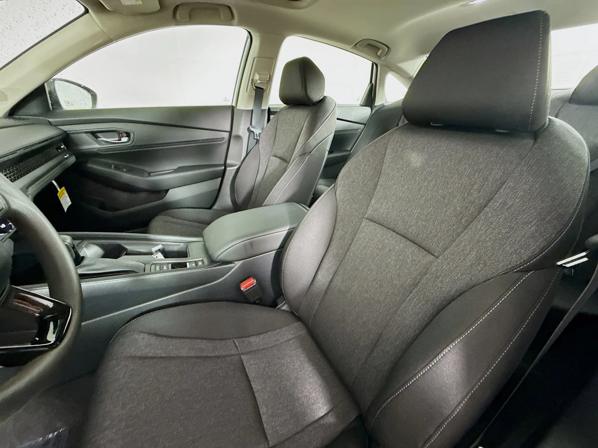2025 Honda Accord SE - Photo 17