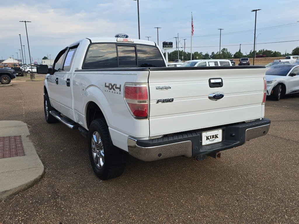 Used 2013 Oxford White Ford XLT image 3