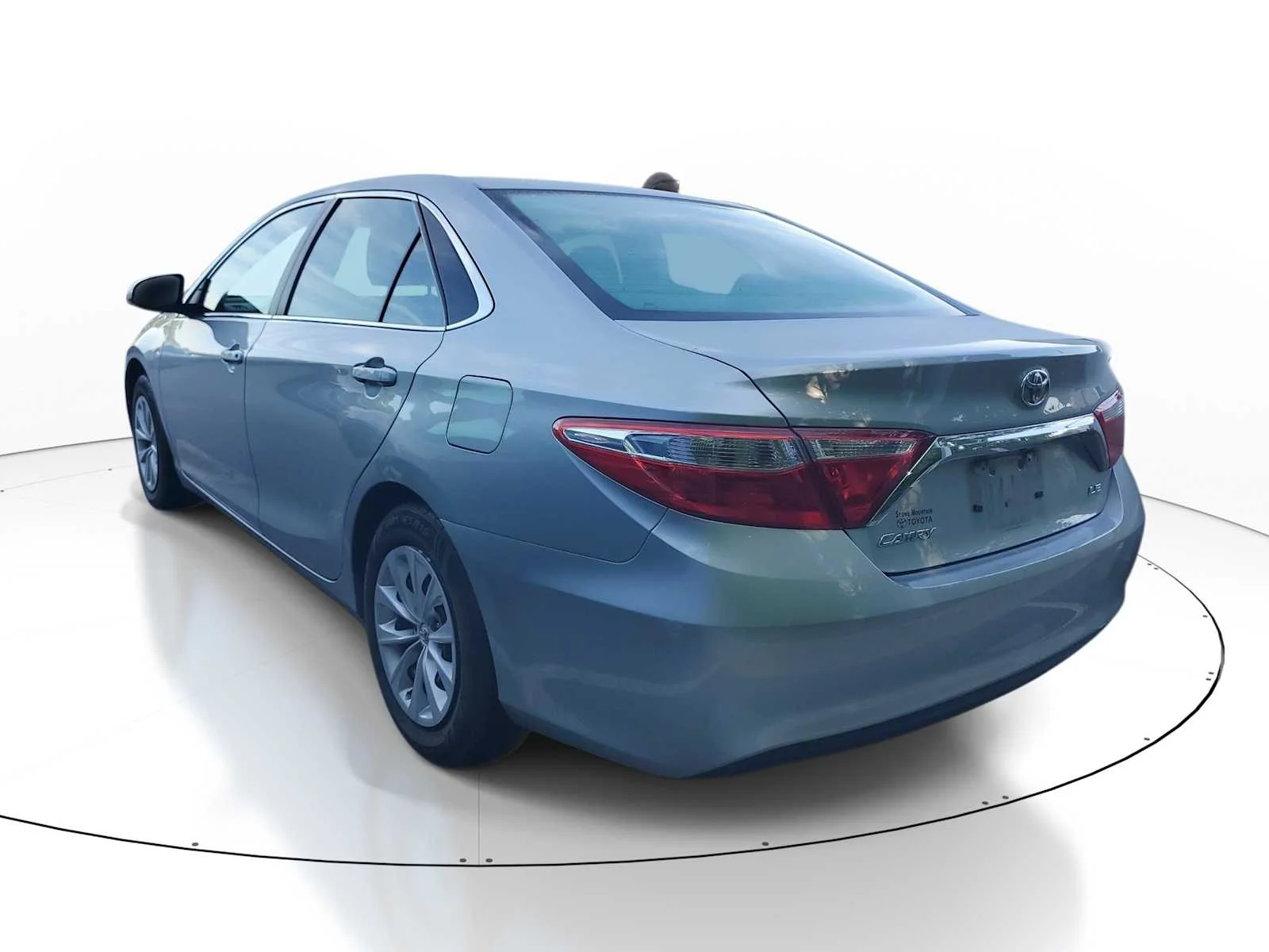 Used 2016 Celestial Silver Metallic Toyota XLE image 10