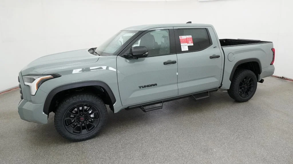 New 2026 Lunar Rock Toyota SR5 image 5