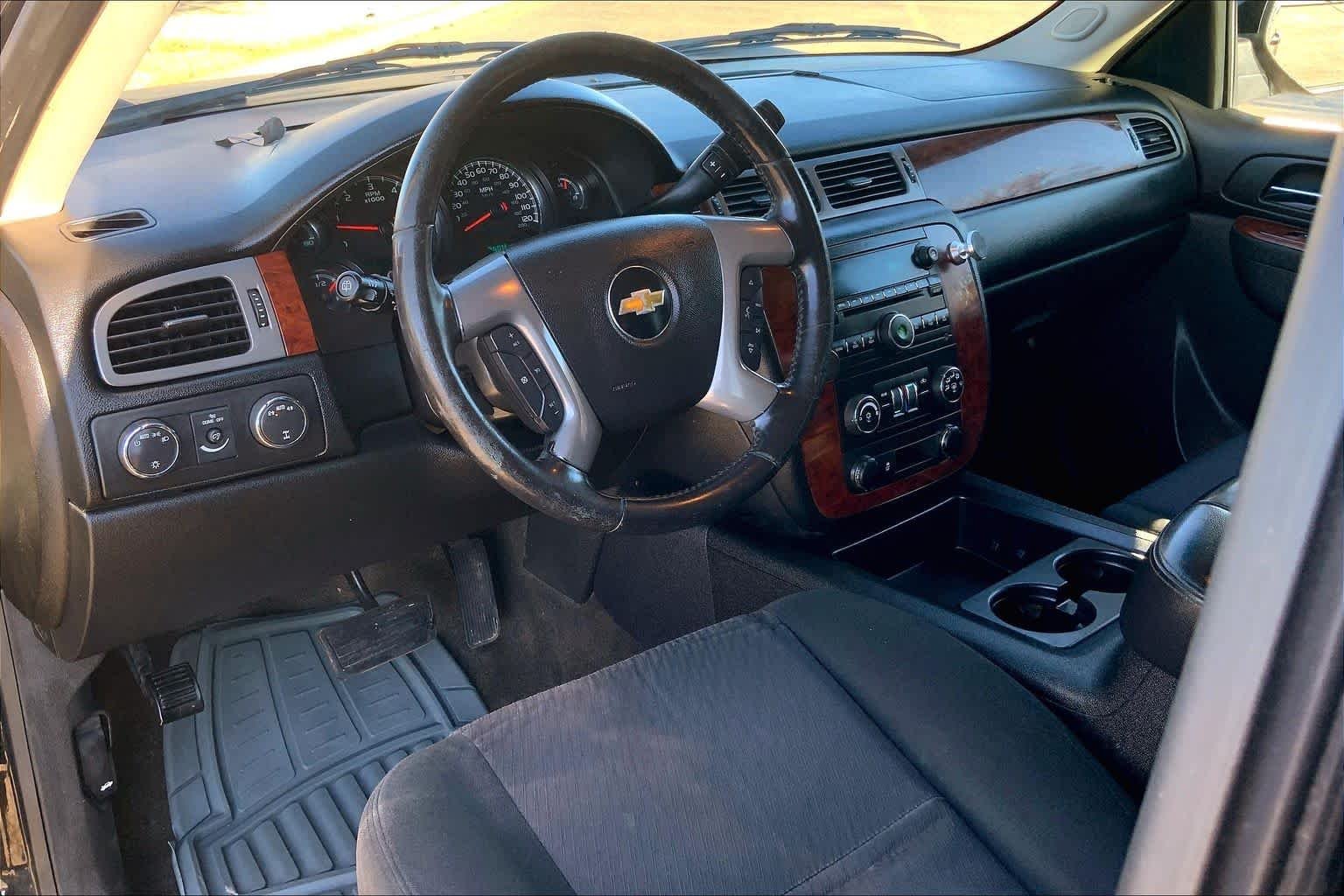 Used 2013 Black Chevrolet LS image 17