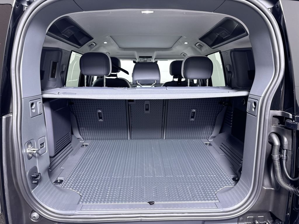 2026 Land Rover Defender X - Photo 22
