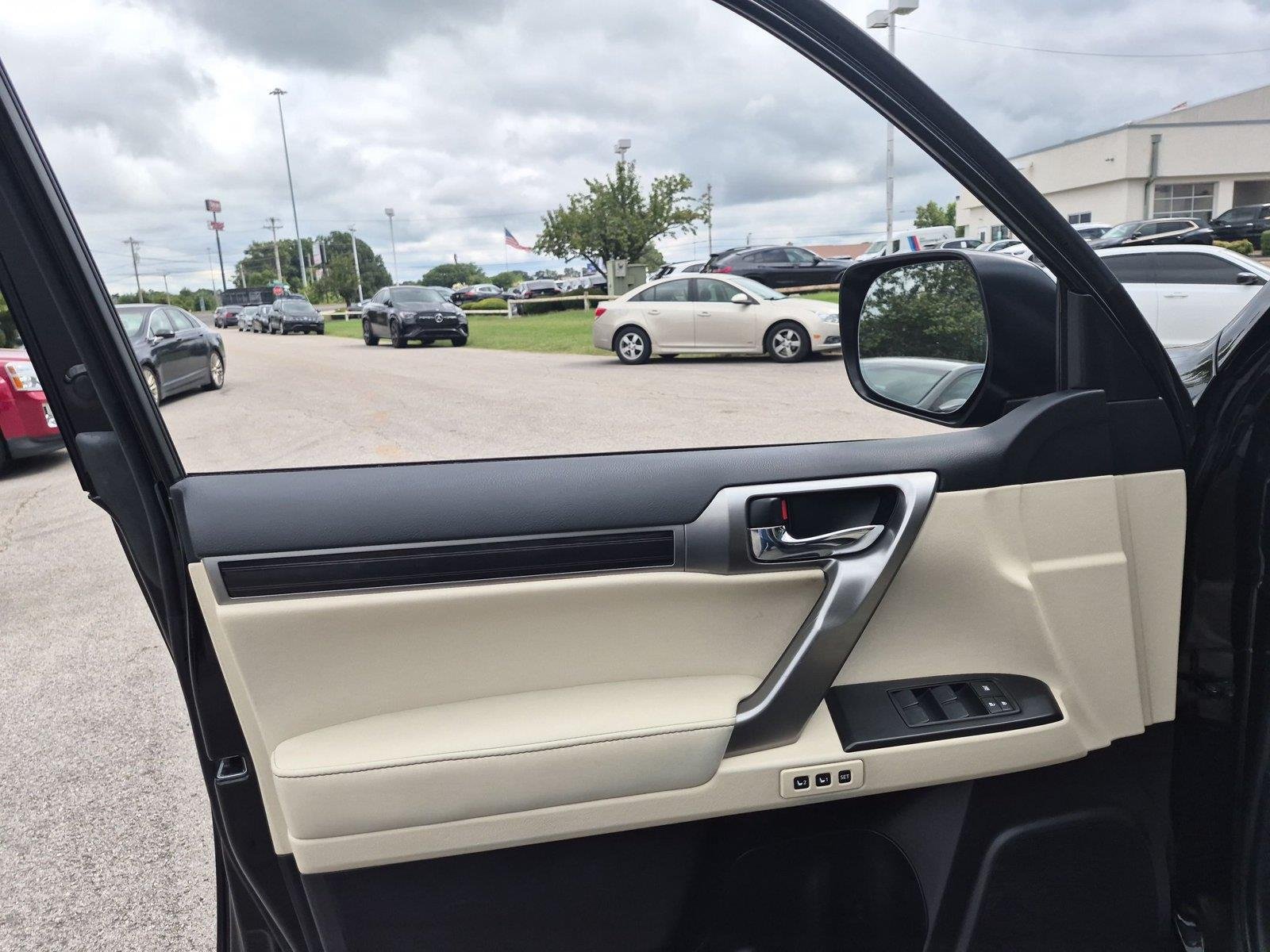Used 2022 Black Onyx Lexus GX 460 Premium image 14