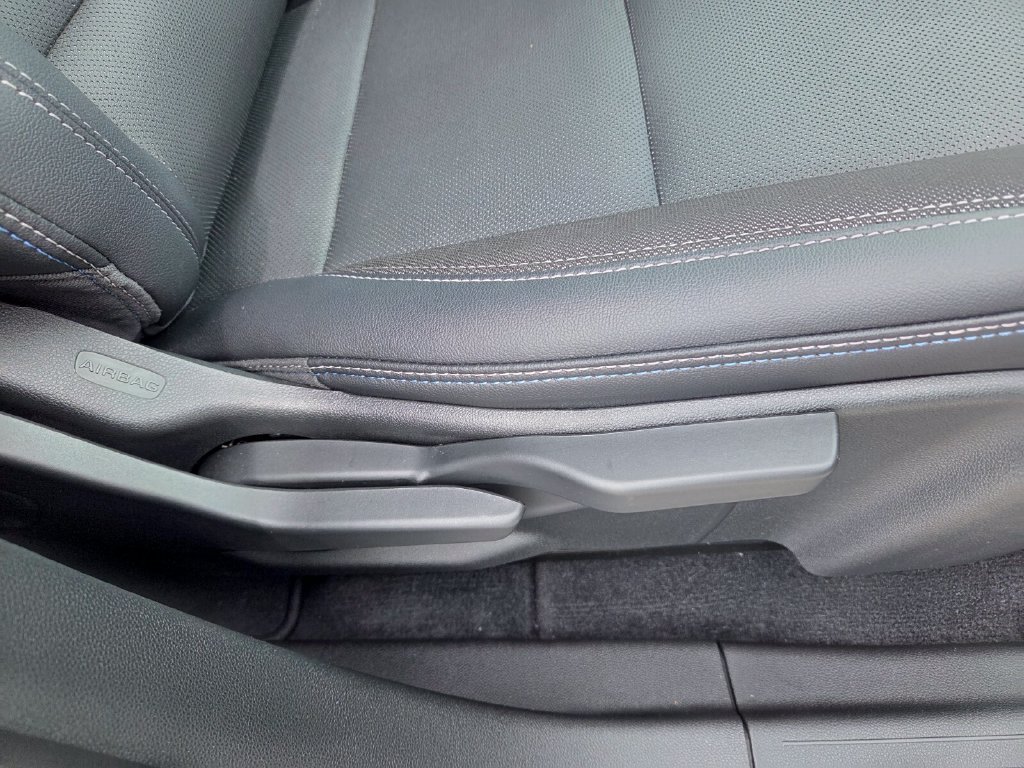 2024 Chevrolet Equinox EV LT - Photo 16