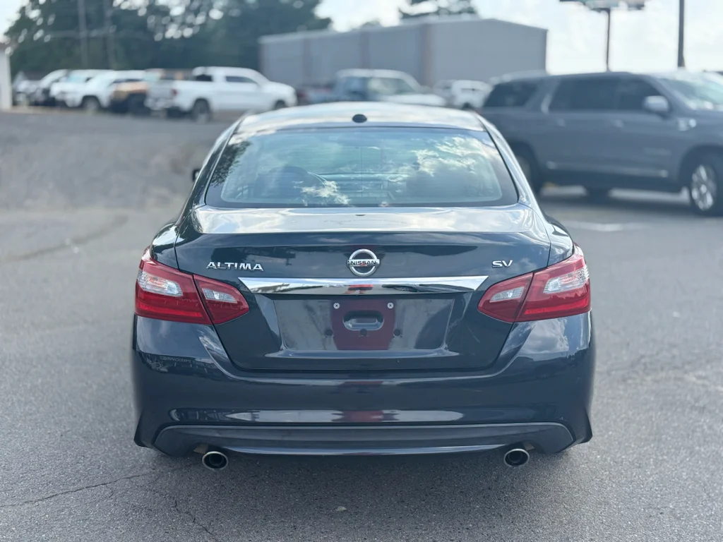 Used 2018 Storm Blue Nissan 2.5 SV image 6