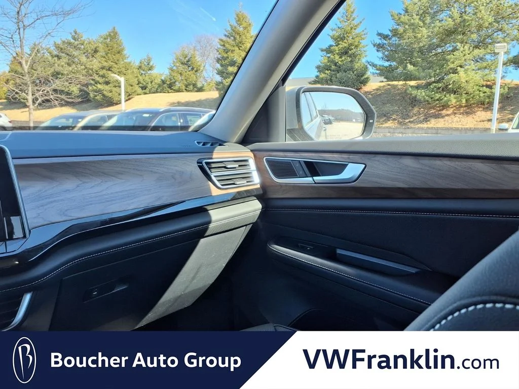 New 2026 Pure Gray Volkswagen 2.0T SE w/Technology image 21