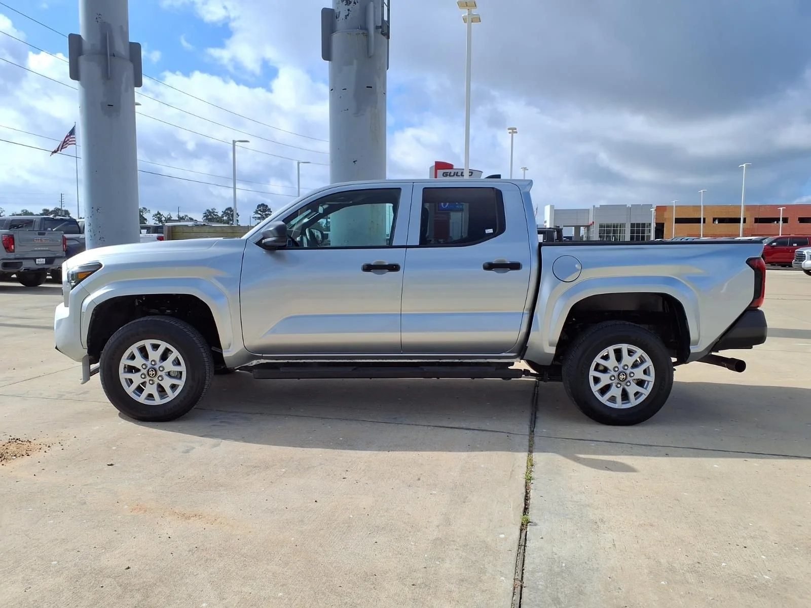 Certified Used 2025 Silver Toyota SR image 9