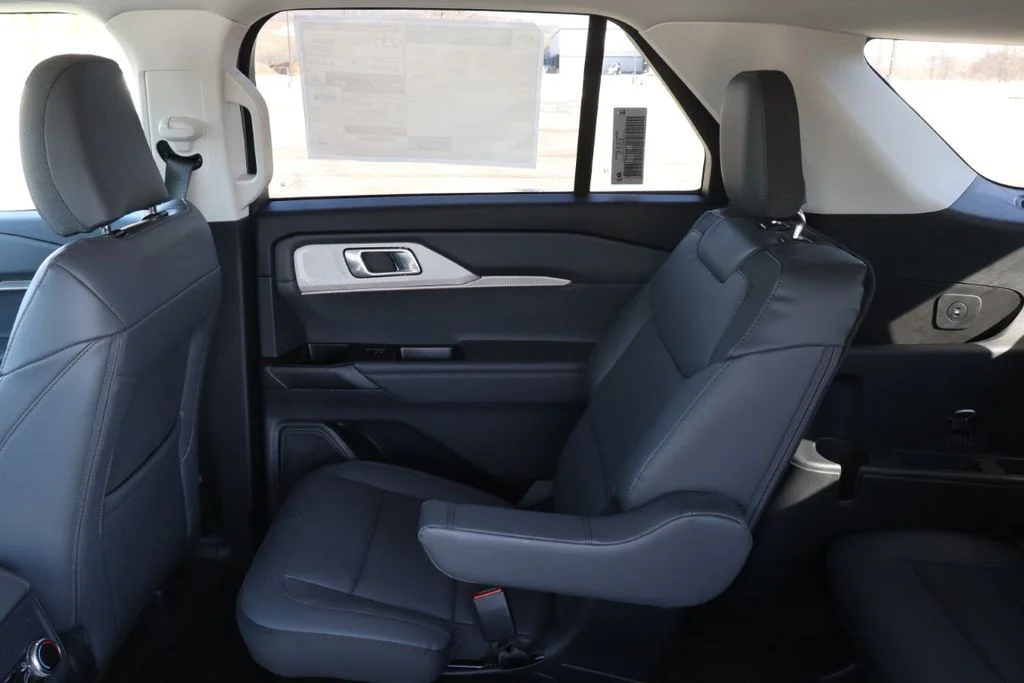 New 2026 Space White Metallic Ford Active image 16