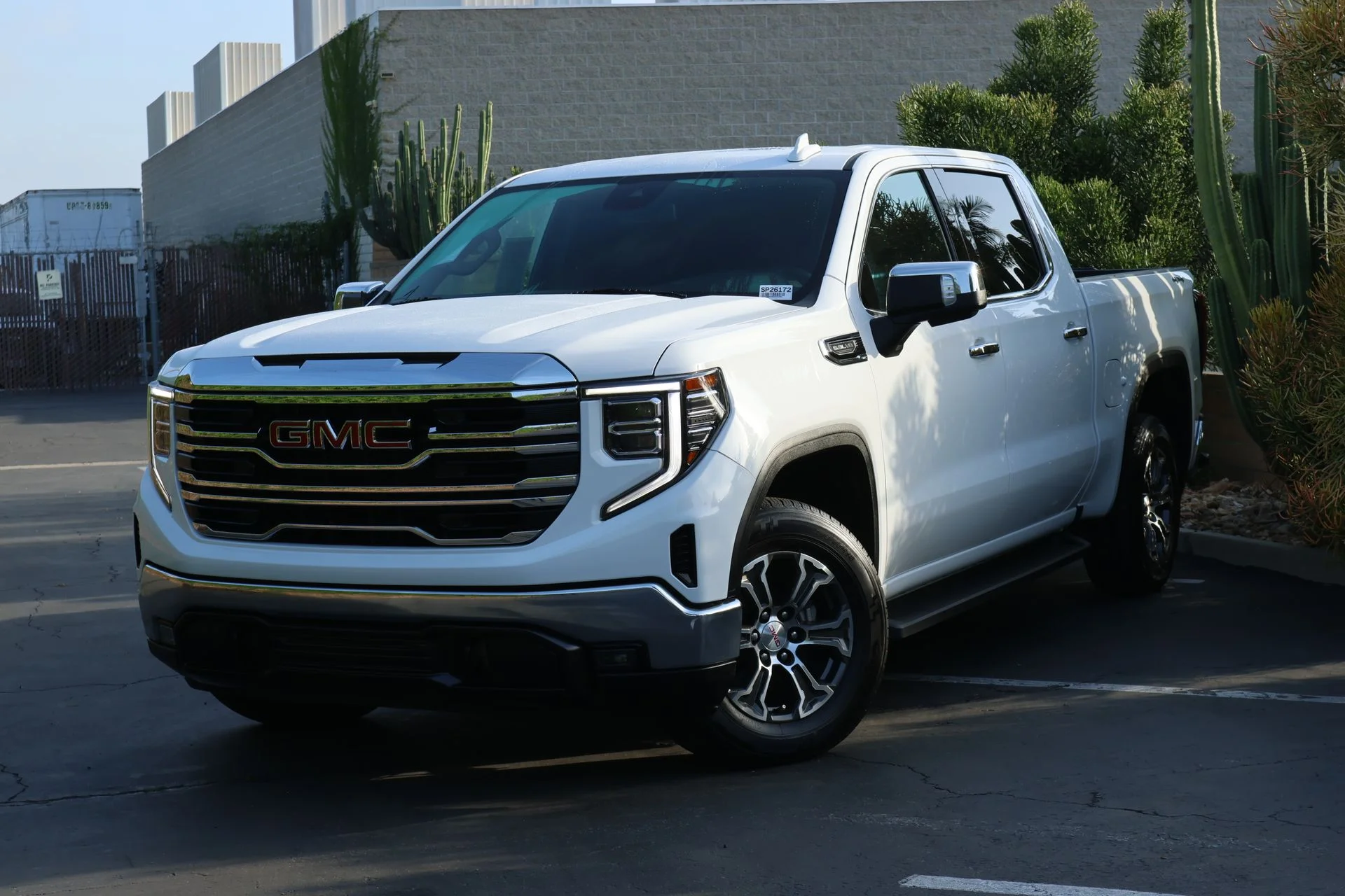 2024 GMC Sierra 4WD Crew Cab Short Box SLT's photo