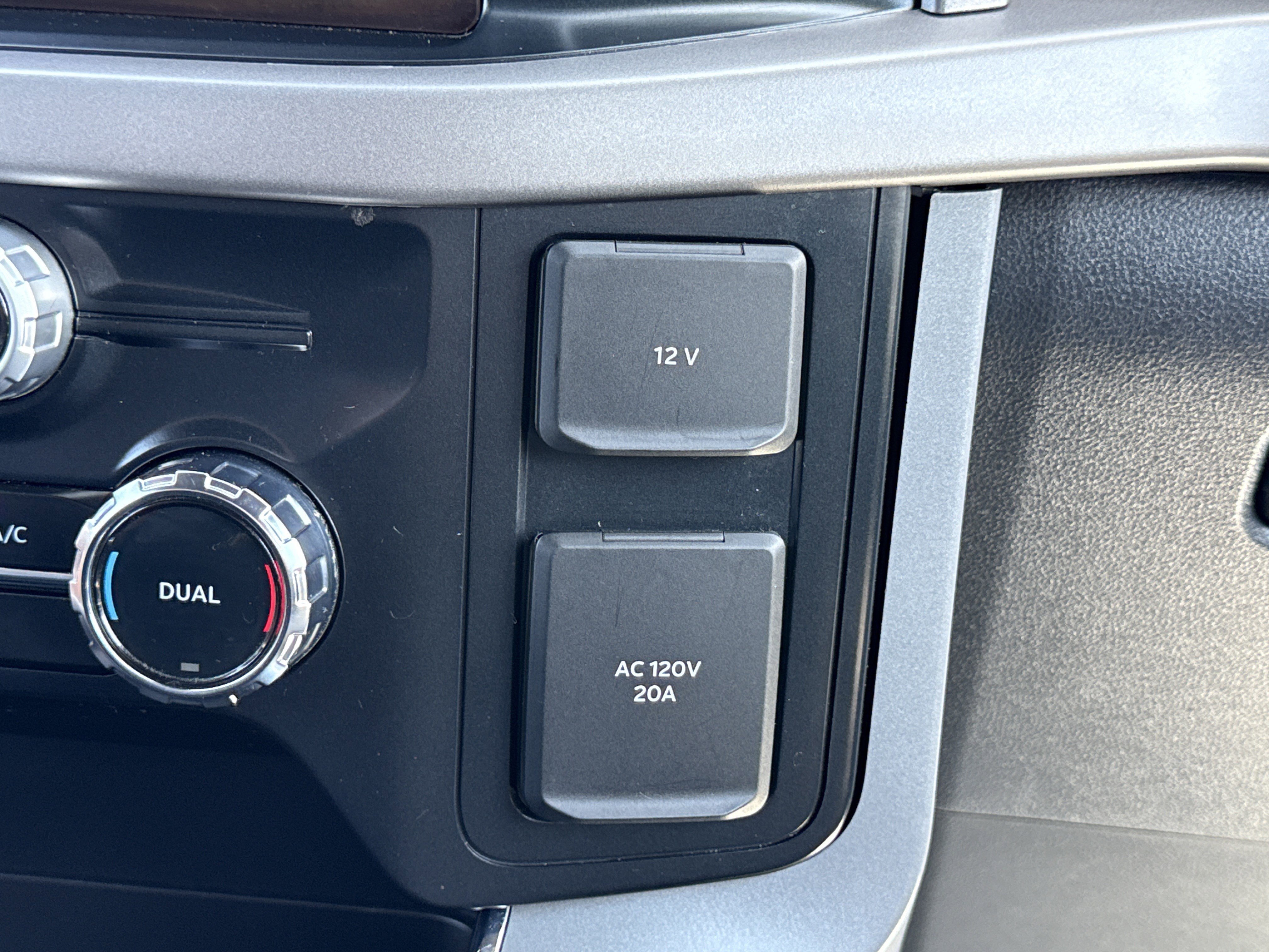 2024 Ford F-150 XLT - Photo 34