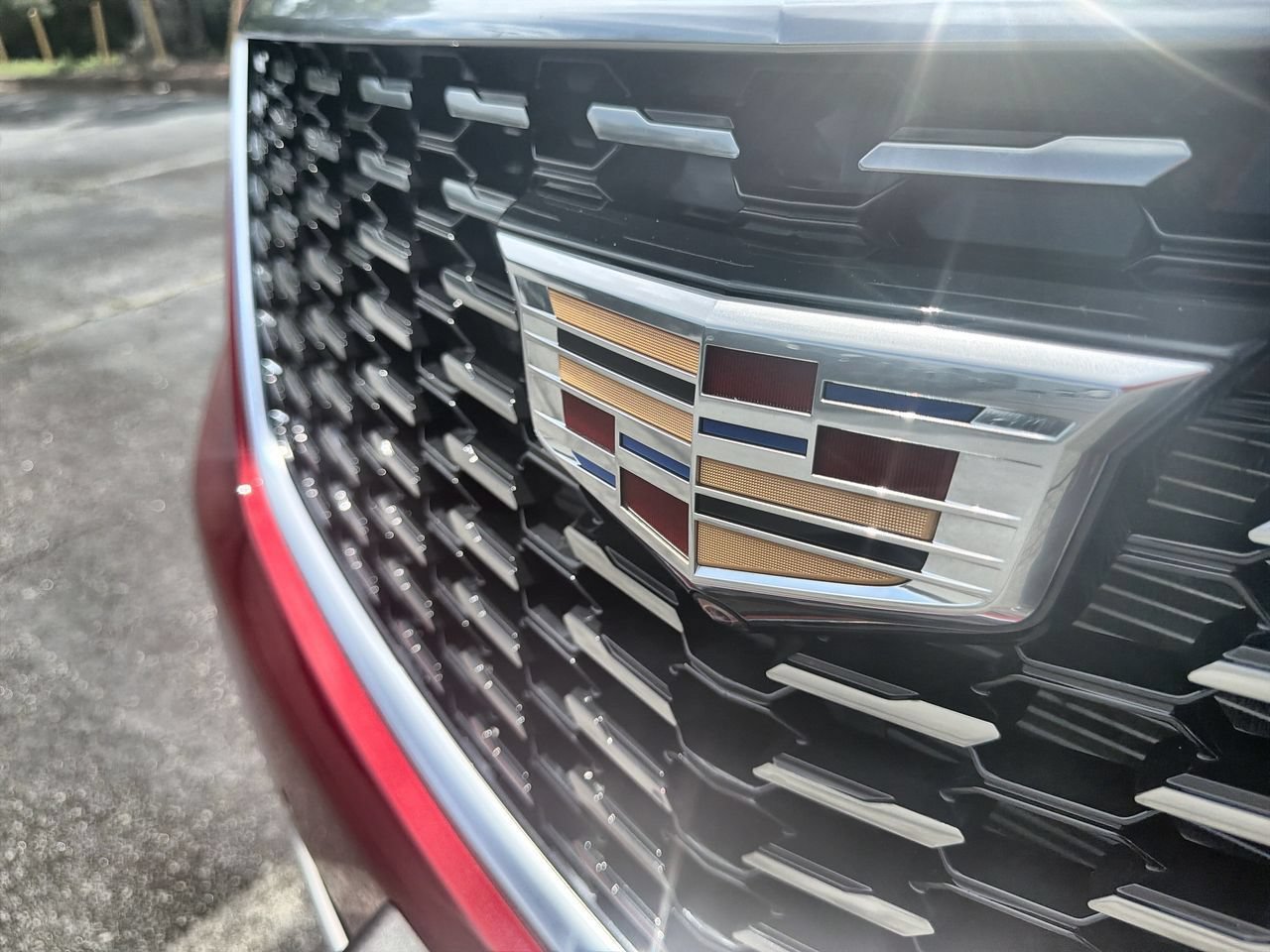 Used 2021 INFRARED TINTCOAT Cadillac FWD Premium Luxury image 26