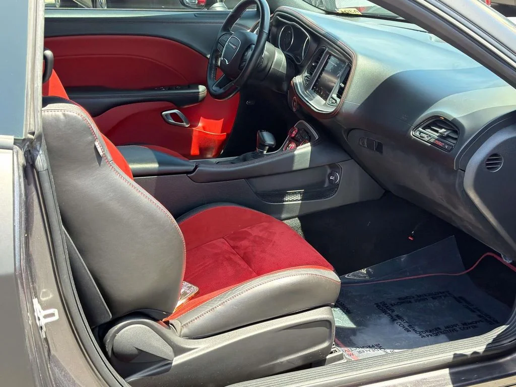 Used 2022 Granite Pearlcoat Dodge R/T Scat Pack image 37