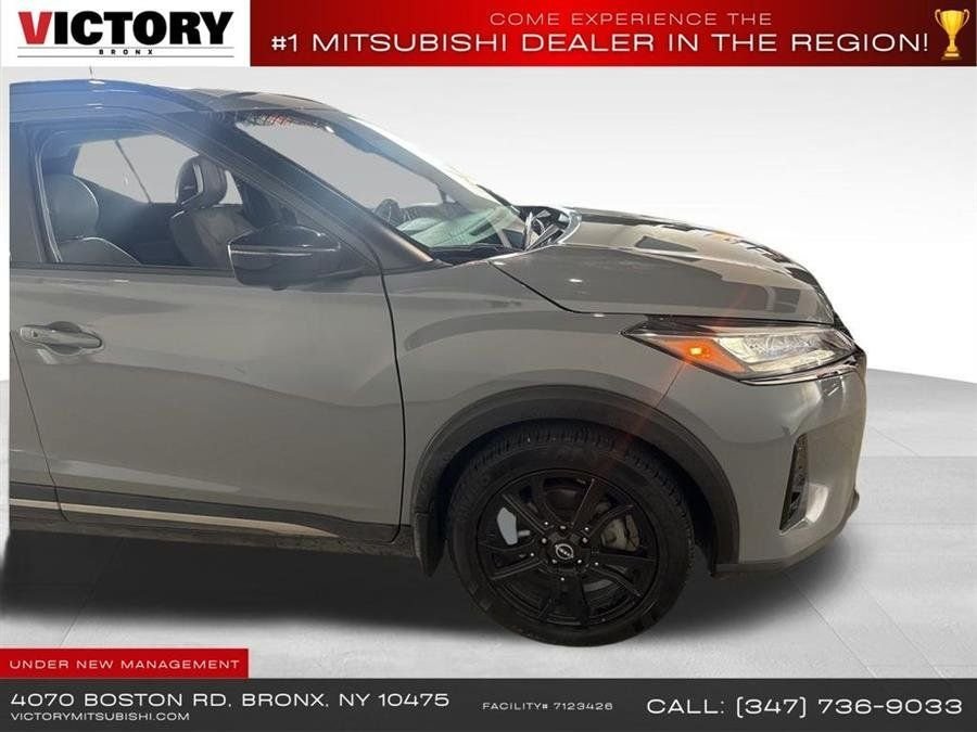 2023 Nissan Kicks SR - Photo 9