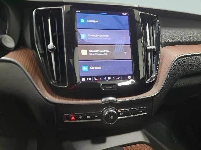 2023 Volvo XC60 Plus - Photo 28