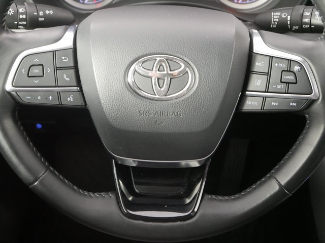 Used 2020 Midnight Black Metallic Toyota LE image 21