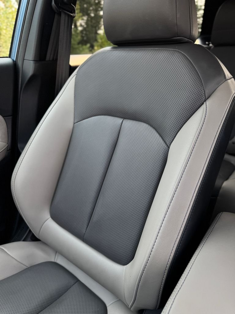 Used 2025 Horizon Blue Pearl Subaru Limited image 32