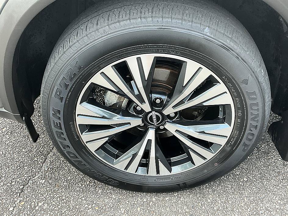 Used 2023 Gun Metallic Nissan SV image 10