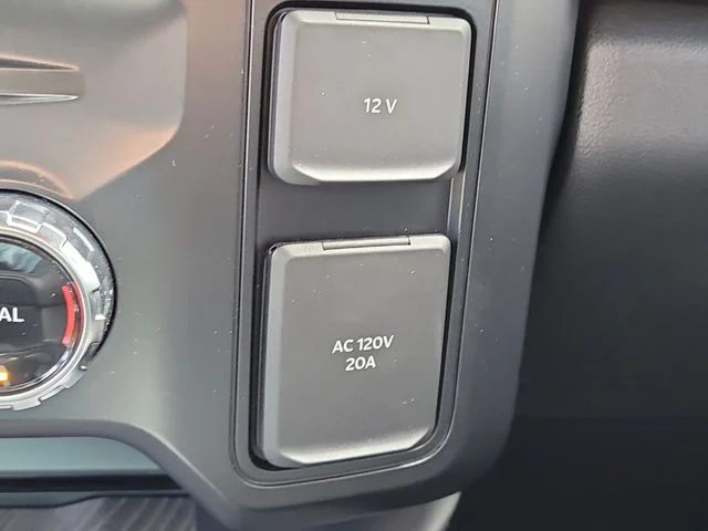 Used 2024 Gray Ford Platinum image 27