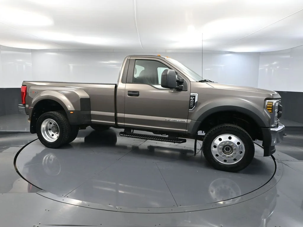 Used 2019 Gray Ford XL image 4