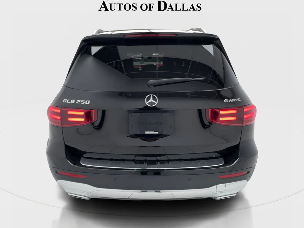 Used 2025 Black Mercedes-Benz GLB 250 image 9