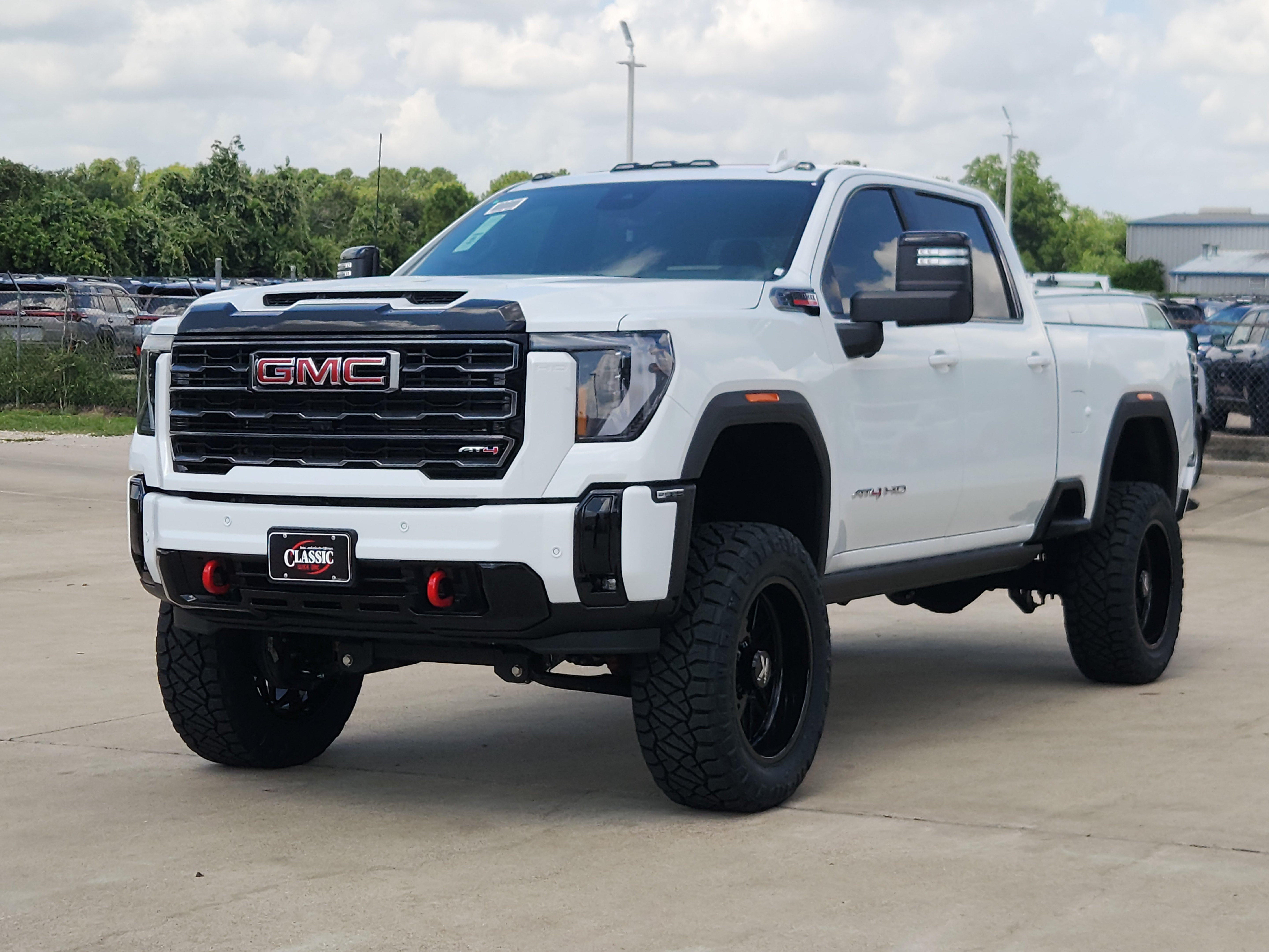 2026 GMC Sierra 2500HD AT4 - Photo 2
