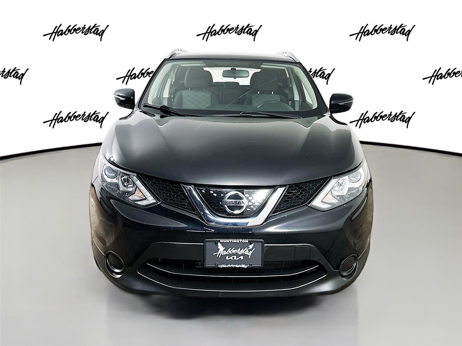 Used 2018 Nissan Rogue Sport SV with VIN JN1BJ1CP5JW157898 for sale in Huntington, NY