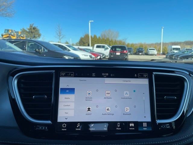 New 2026 Bright White Clearcoat Chrysler Limited image 17