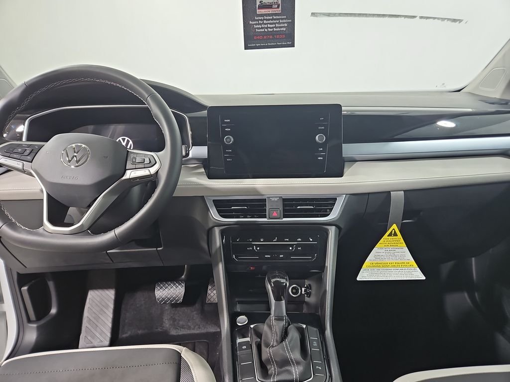 New 2026 Blue Volkswagen 1.5T SE image 17