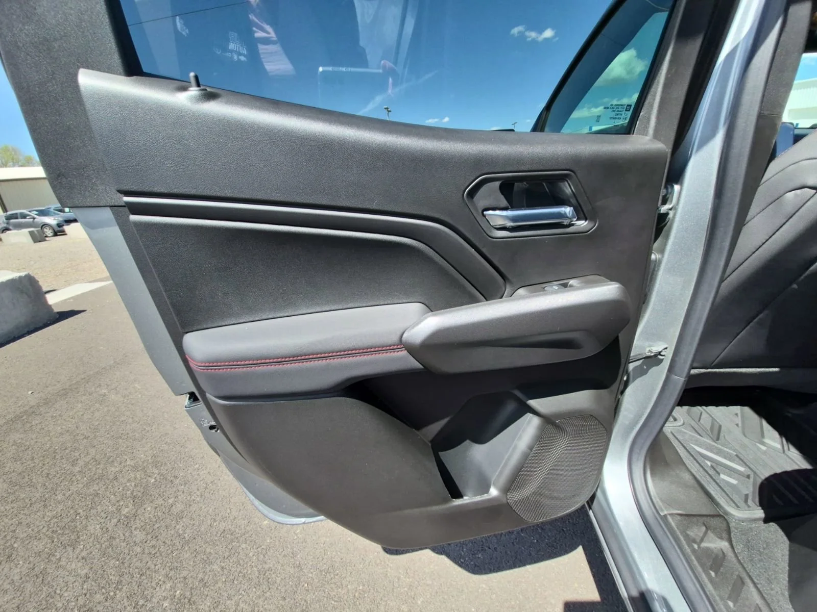 2026 Chevrolet Colorado Z71 - Photo 41