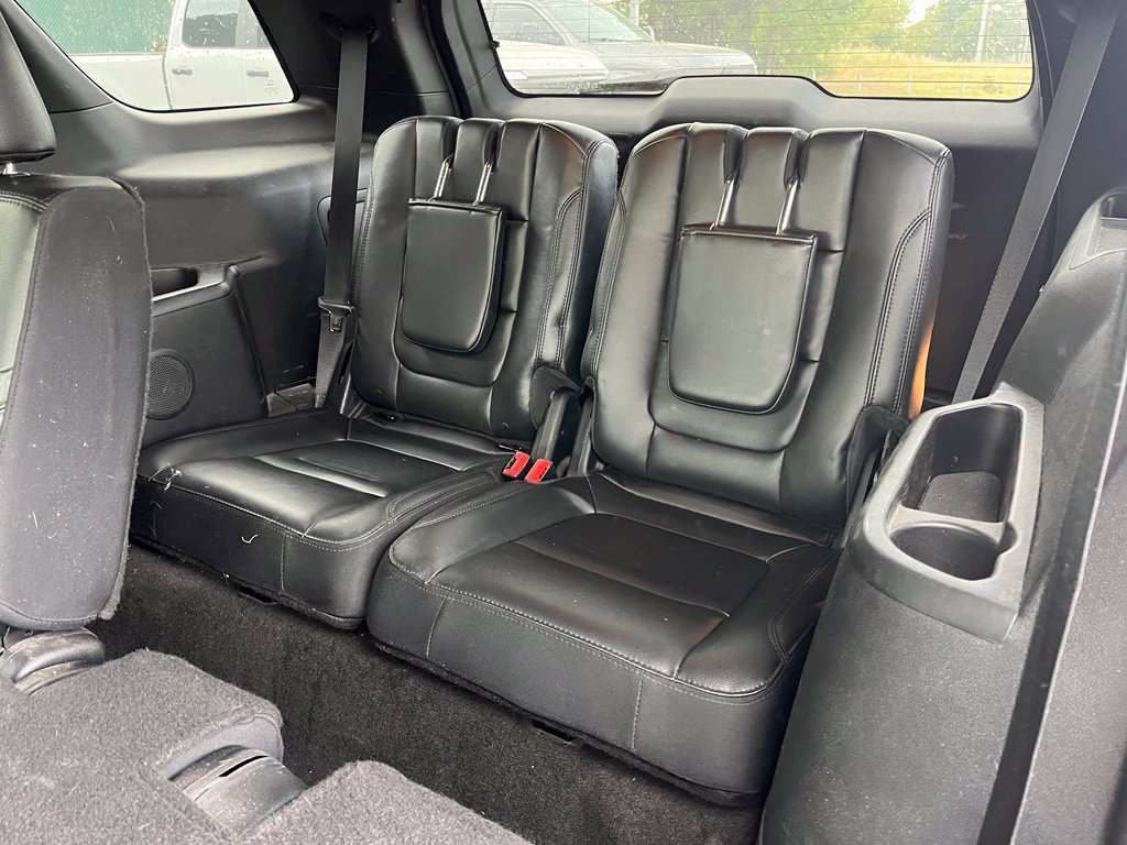 Used 2017 Magnetic Metallic Ford XLT image 12