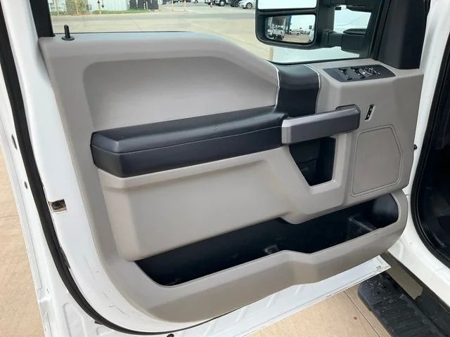 Used 2020 White Ford XLT image 4