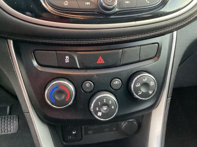 Used 2020 Gray Chevrolet LS image 46