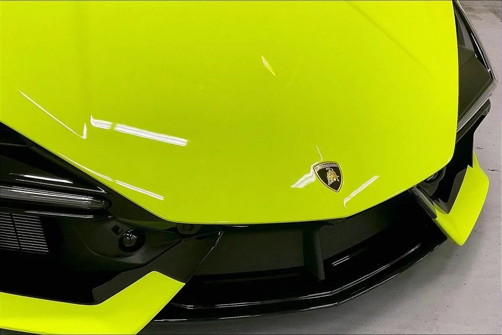 2025 Lamborghini Revuelto Base - Photo 33