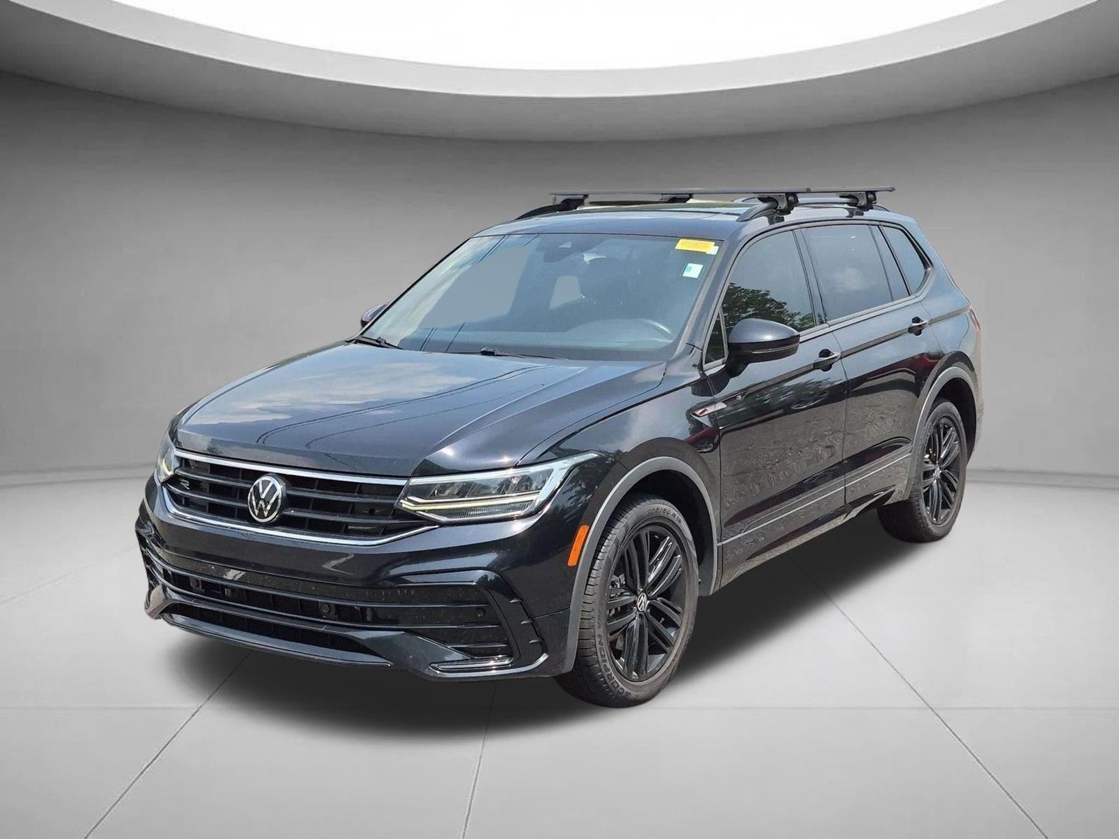 2022 Volkswagen Tiguan SE R-Line Black