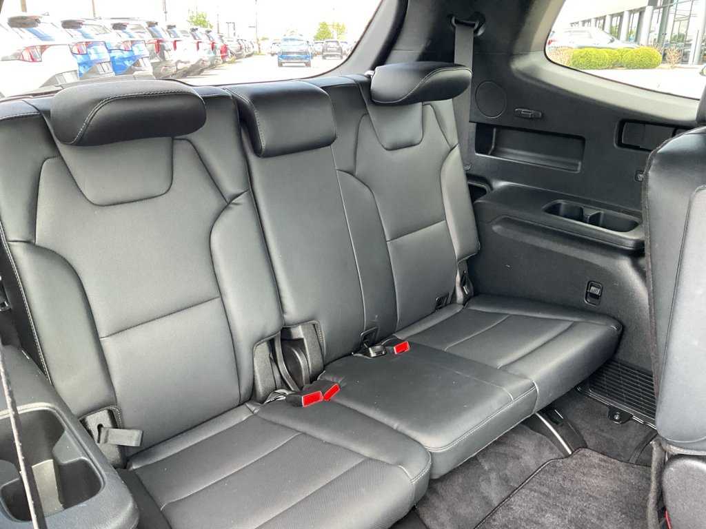 Used 2023 Jungle Green Kia EX X-Line image 15