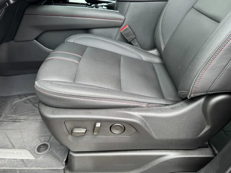 Used 2025 Radiant Red Tintcoat Chevrolet 4WD 4dr RST image 26