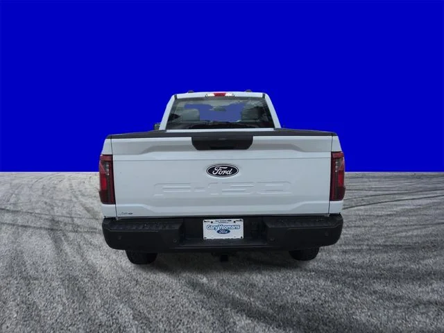 New 2026 Oxford White Ford XL image 5